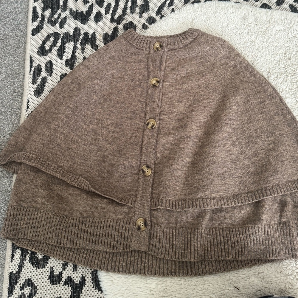Brown Button-Back Women's Sweater Cape